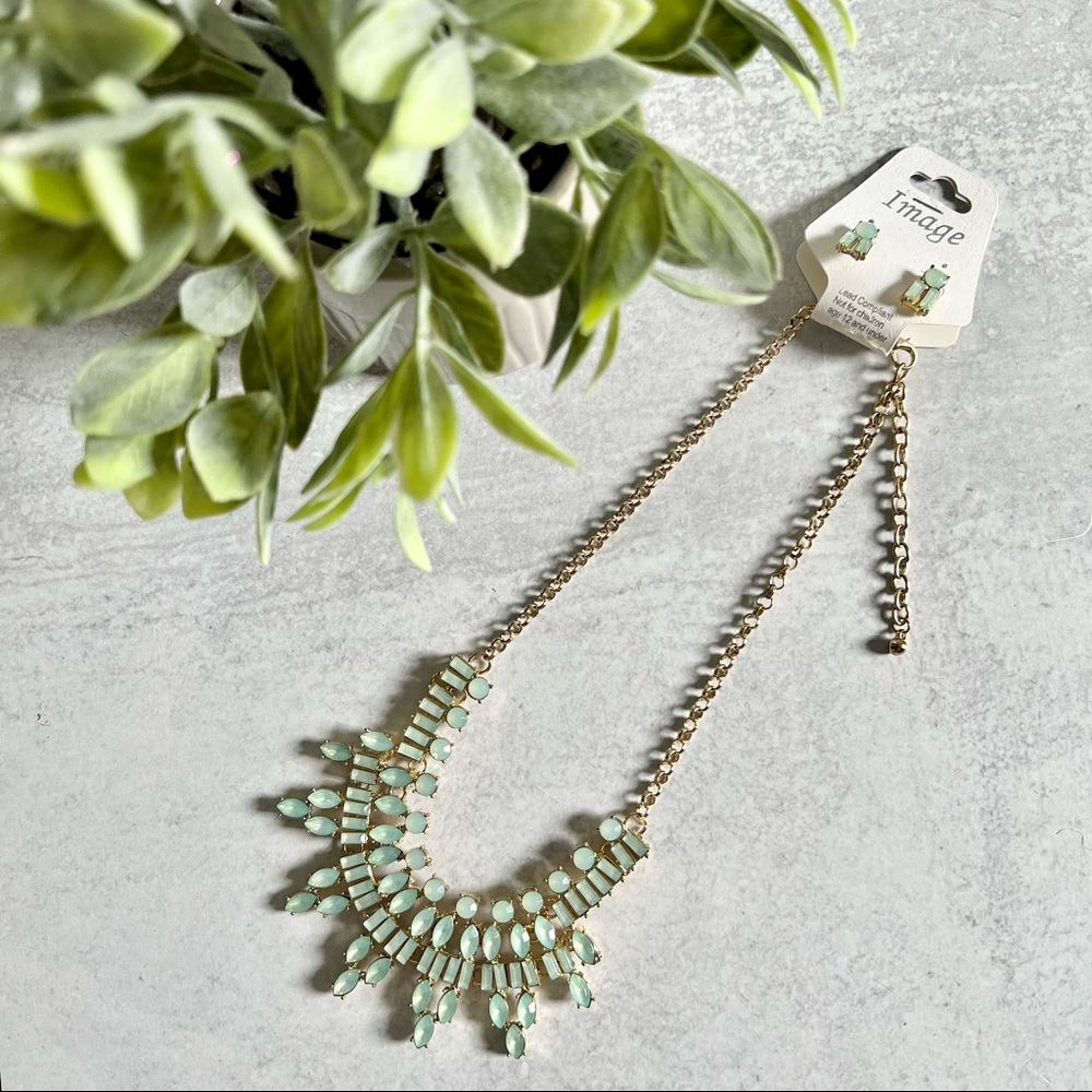 NWT Aqua and Gold Statement Necklace and Earrings Set